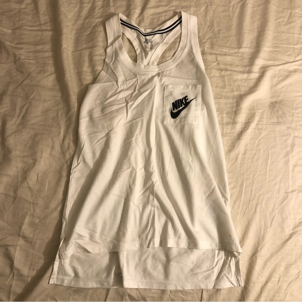 Women’s Nike Front Pocket Tank Top White Small